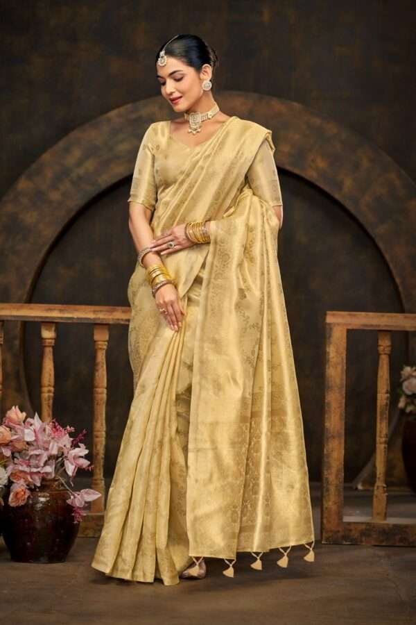 Cream banarasi silk saree bs3 - Image 3