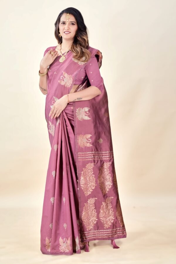 Onion Soft Silk Saree with Swarn Border - Image 6